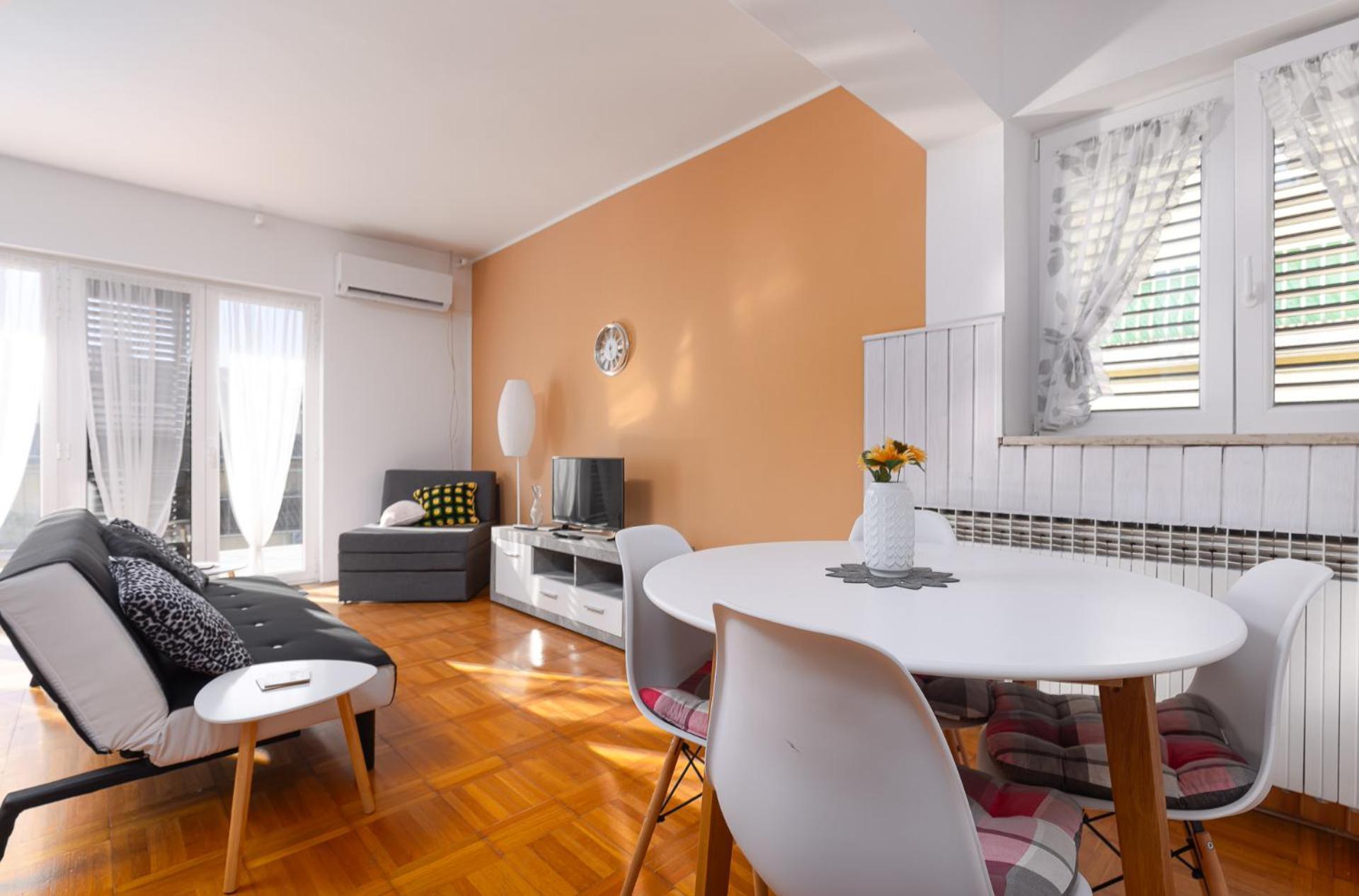 Milo Apartment Пореч Екстериор снимка