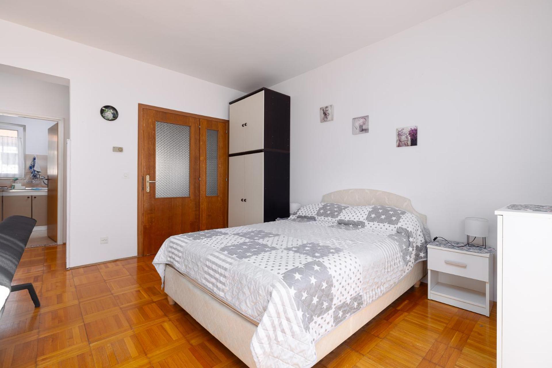 Milo Apartment Пореч Екстериор снимка