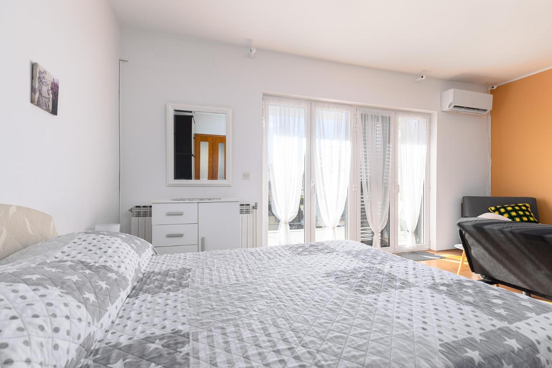 Milo Apartment Пореч Екстериор снимка