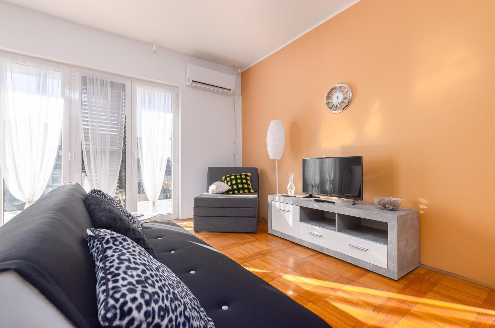 Milo Apartment Пореч Екстериор снимка
