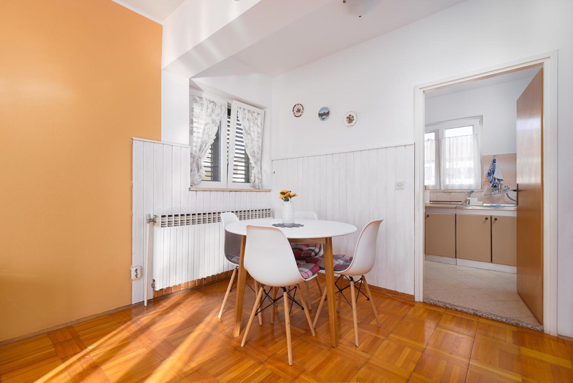 Milo Apartment Пореч Екстериор снимка